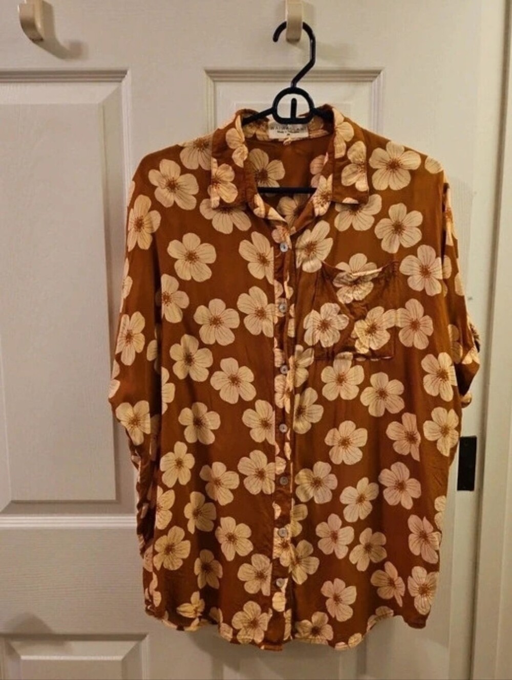 Waiwaolani Charlie Blouse in Brown Flower Colorway